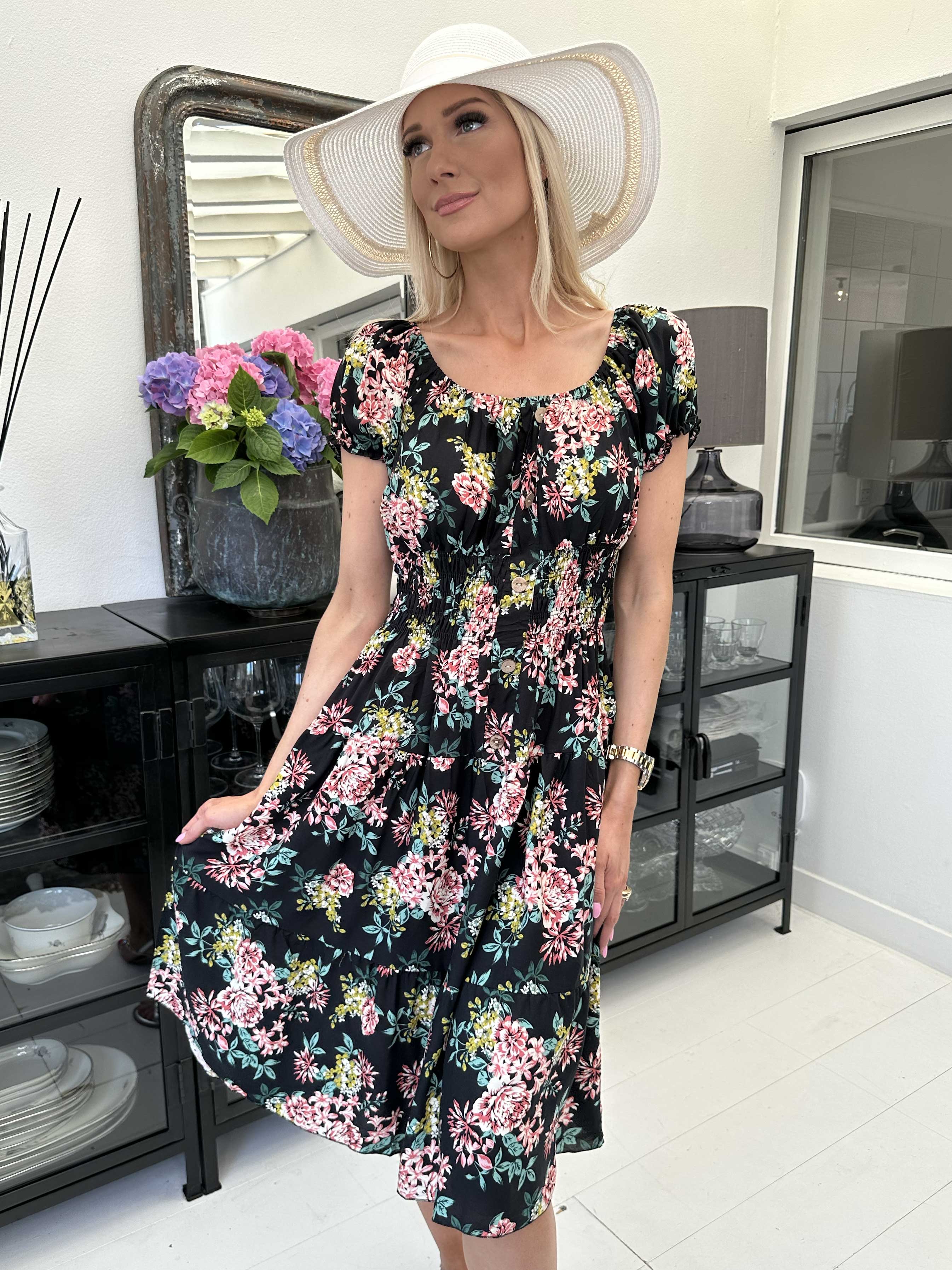 Finalia Summer Short - Söt blommig klänning med puffärmar